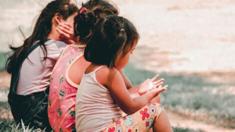 Departamento de Salud de Vermont recomienda lenguaje inclusivo para padres