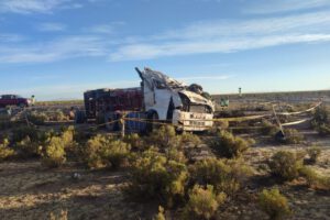 Accidente de camión cisterna por reventón de llanta