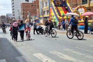 Las familias orureñas disfrutaron del Día Nacional del Peatón