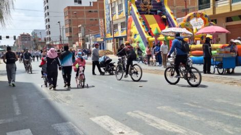 Las familias orureñas disfrutaron del Día Nacional del Peatón