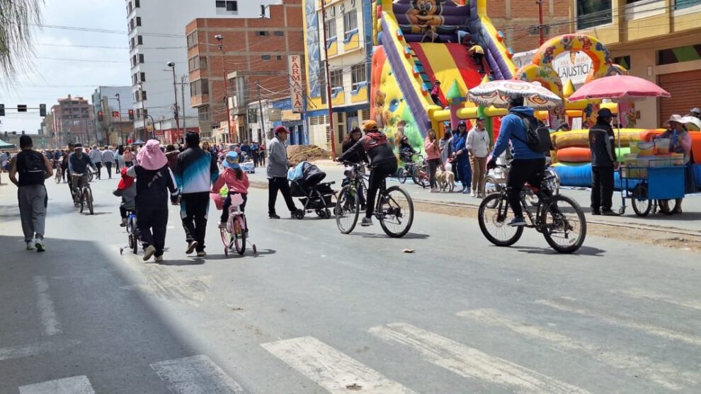 Las familias orureñas disfrutaron del Día Nacional del Peatón