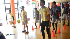 Diferentes ejercicios para acondicionar físicamente a los jugadores en la Copa Simón Bolívar