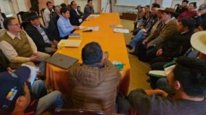 Acuerdo entre Gobernación y municipios pone fin a bloqueos en carretera del Chaco