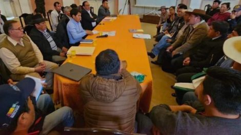 Acuerdo entre Gobernación y municipios pone fin a bloqueos en carretera del Chaco