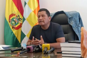 Créditos para reactivar economía nacional solicitados por Juan José Huanca