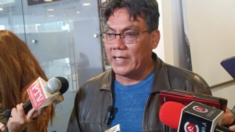 Héctor Arce llama cobarde al ministro Montaño tras denuncia por calumnia e injuria