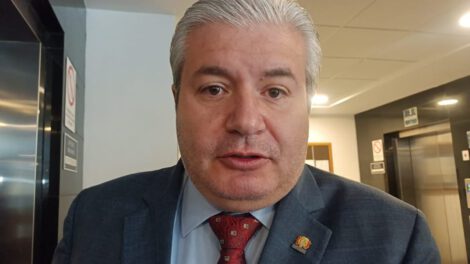 Irregularidades en convenio hospital por el gobernador Johnny Vedia