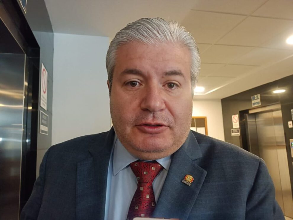 Irregularidades en convenio hospital por el gobernador Johnny Vedia