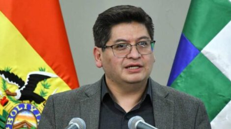 Distribución de recursos censo por el Ministro de Economía, Marcelo Montenegro