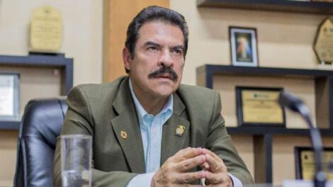 Candidato presidencial Manfred Reyes Villa discute el Censo 2024