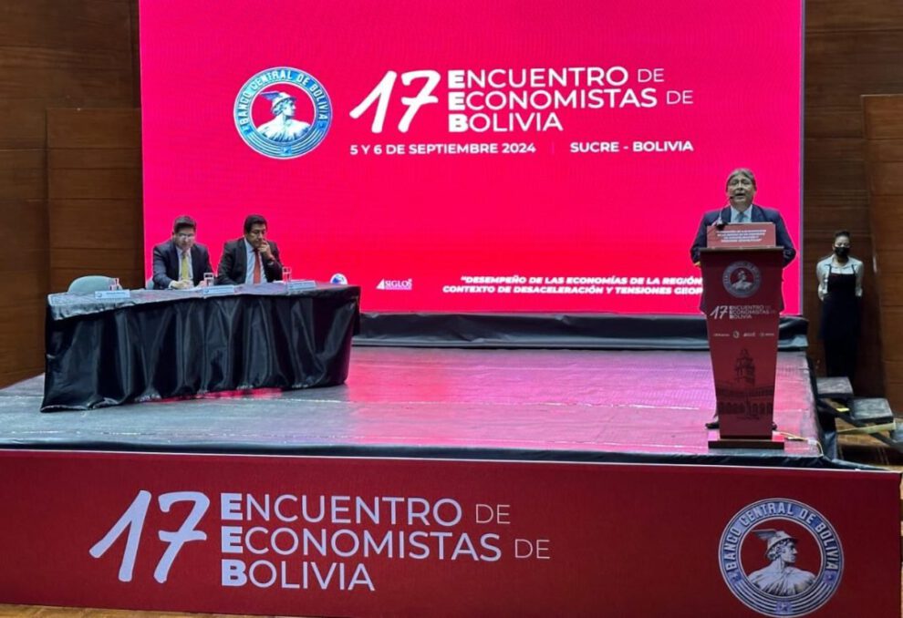 Encuentro de Economistas en Sucre