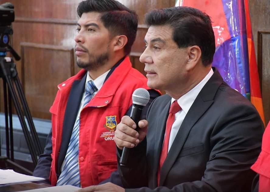 Gobernador Johnny Vedia responde a declaraciones sobre el Hospital Oncológico en Oruro