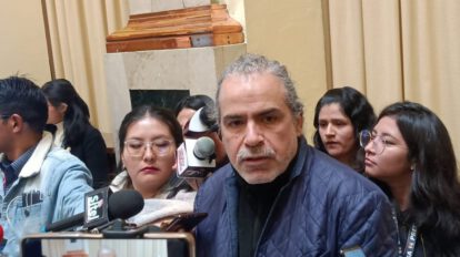 hoja de coca en simposio internacional en Ginebra