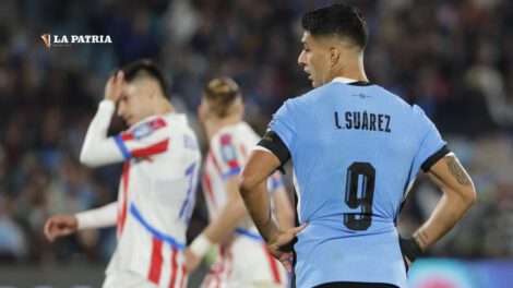 Luis Suárez se despide de la selección uruguaya en el partido contra Paraguay