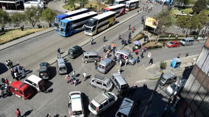 Confederación de chóferes rechaza paros que amenazan el libre tránsito
