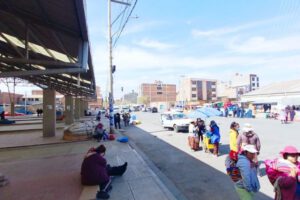 Control en el mercado Kantuta para evitar asentamiento no autorizado