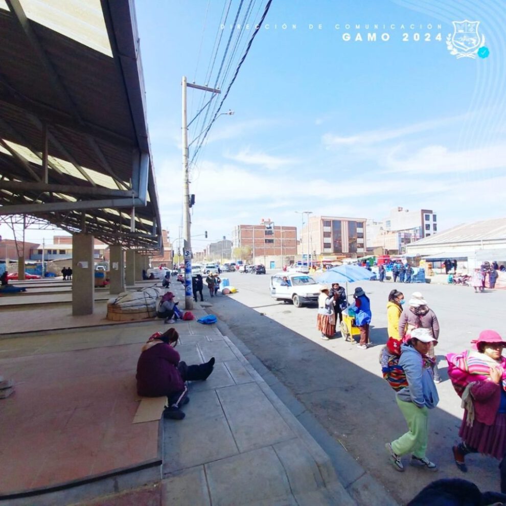 Control en el mercado Kantuta para evitar asentamiento no autorizados