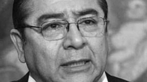 Escasez de dólares y combustibles en Bolivia