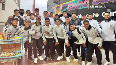 Oruro Royal en viaje a Santa Cruz para partido contra Destroyers