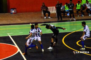 Fantasmas Morales Moralitos triunfa en emocionante duelo ante Lizondo Singapur