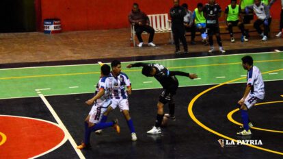 Fantasmas Morales Moralitos triunfa en emocionante duelo ante Lizondo Singapur