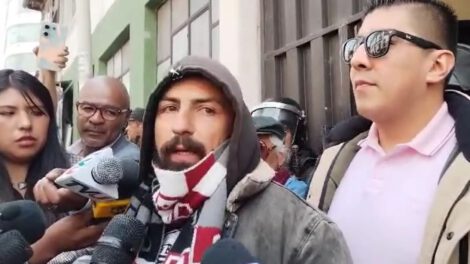 Juan Giacoman liberado tras protestas contra leyes incendiarias