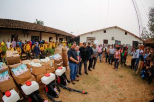 apoyo vital para combatir incendios forestales en Urubichá