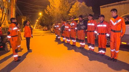 Voluntarios orureños en Roboré apoyando en la lucha contra incendios