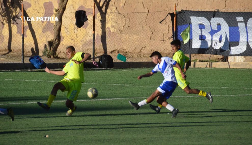 San José cae 3-1 ante VHSR en la Primera B