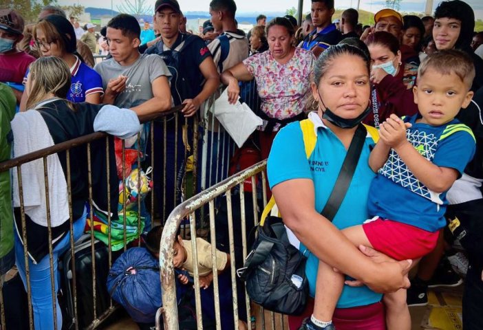Crisis en Venezuela y el riesgo de una nueva ola migratoria