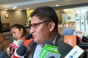 Financiación irregular en movilizaciones denunciada por el diputado Andrés Flores