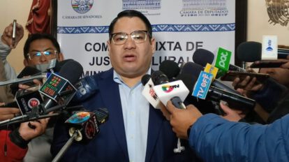 Róger Mariaca se postula para Fiscal General