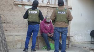 Aprehenden a sujeto con cocaína en bus
