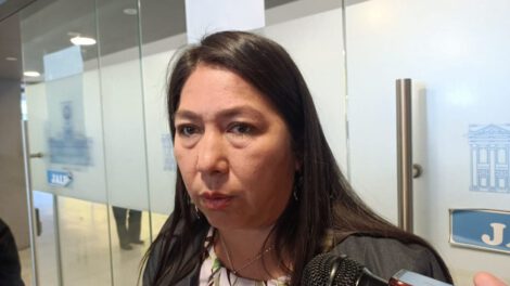 Diálogo nacional tras enfrentamientos en Vila Vila