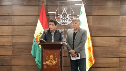 Agresiones en marcha por salvar Bolivia