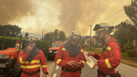 Incendios en Portugal con más de 4.000 efectivos luchando contra las llamas