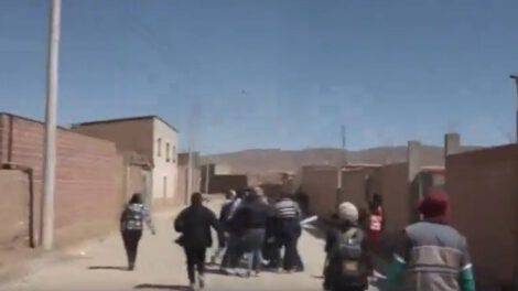 Comitiva del Gobierno agredida al intentar entregar invitación a Evo Morales al diálogo