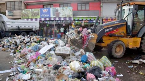 Crisis de basura en Cochabamba tras bloqueo del botadero