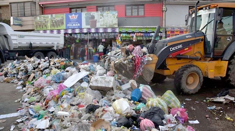 Crisis de basura en Cochabamba tras bloqueo del botadero