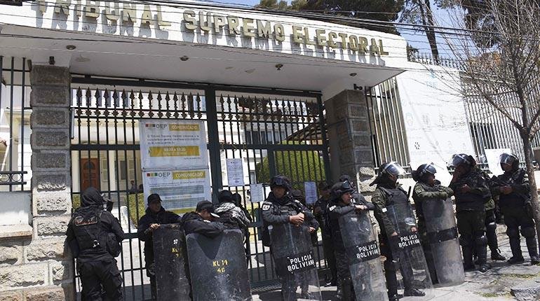 Congreso del MAS en Lauca Ñ