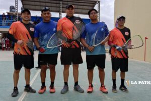 campeonato Apertura de raqueta frontón en Oruro