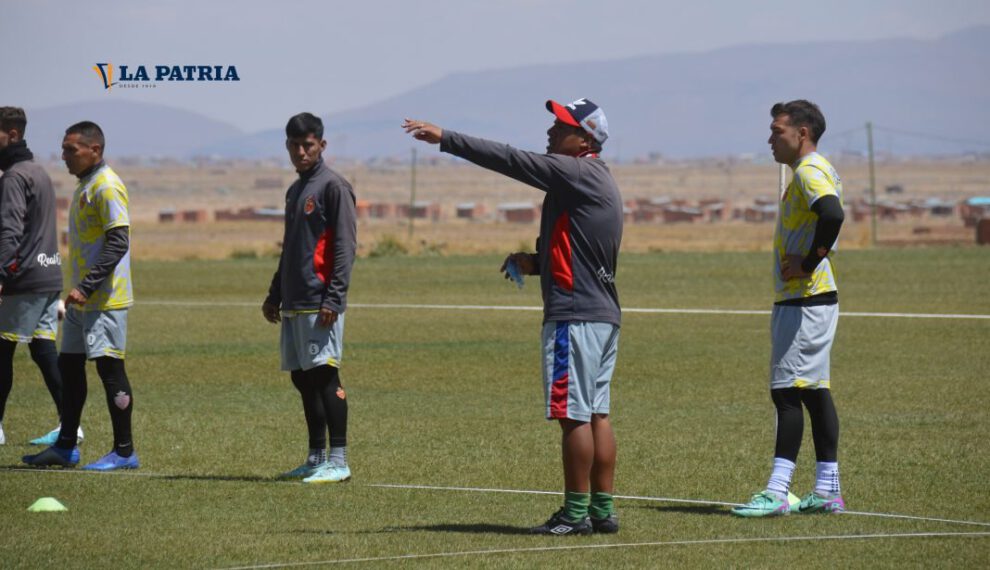 CDT Real Oruro se queda sin entrenador tras conflictos internos