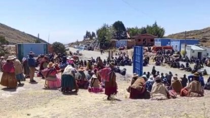 Túpac Katari levanta bloqueos y convoca marcha hacia La Paz