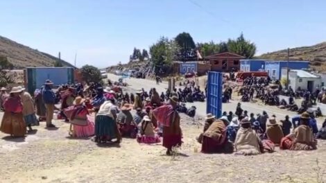 Túpac Katari levanta bloqueos y convoca marcha hacia La Paz