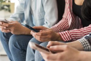 Consumo de videos cortos y su impacto en el aburrimiento