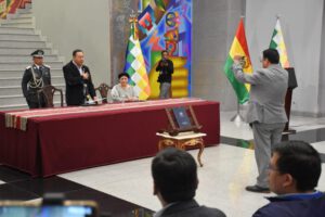 César Siles ministro de Justicia asume en Bolivia