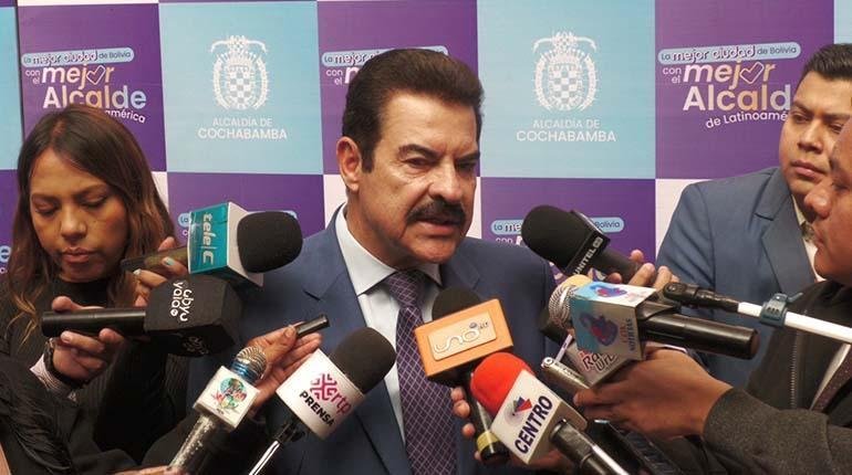 Manfred Reyes Villa inicia recolección de firmas para establecer su agrupación política