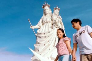 Fotograma del tráiler de Verdades que son mentiras