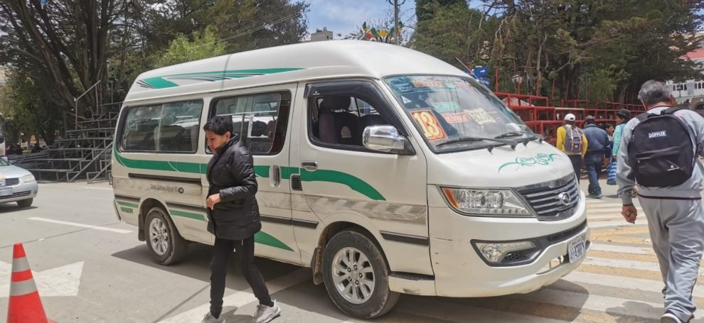 Tarifas actuales del transporte urbano en Oruro