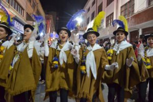 Recorrido nocturno de la Morenada Central Oruro en el Jach’a Uru 2024